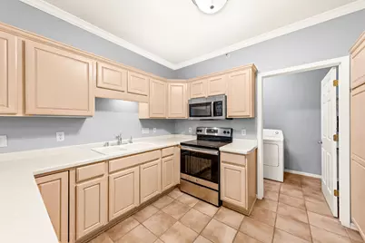 13060 W Bluemound Rd #201, Elm Grove, WI 53122 - Photo 4
