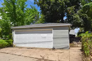9007 W Greenfield Ave, West Allis, WI 53214 - Photo 24