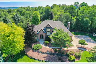 W198S6798  Adrian Dr, Muskego, WI 53150 - Photo 2
