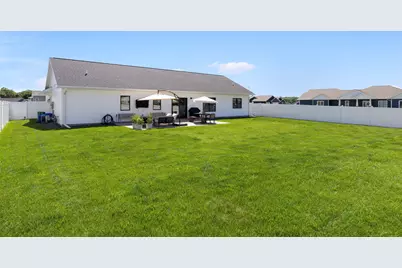 1120  Crockett Dr, Holmen, WI 54636 - Photo 26