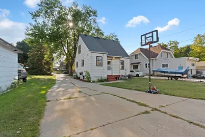 1016 S 97th St, West Allis, WI 53214 - Photo 22