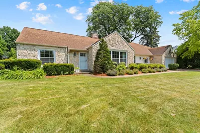 2630 S Root River Pkwy, West Allis, WI 53227 - Photo 2
