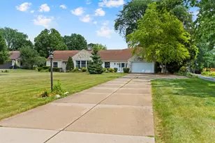 2630 S Root River Pkwy, West Allis, WI 53227 - Photo 50