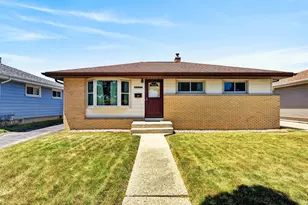 6527 S 18th St, Milwaukee, WI 53221 - Photo 1