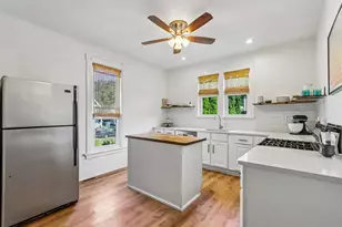 510 E Garfield Ave, Milwaukee, WI 53212 - Photo 16