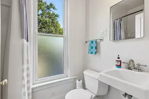 510 E Garfield Ave, Milwaukee, WI 53212 - Photo 20