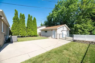 3438 E Whittaker Ave, Cudahy, WI 53110 - Photo 26