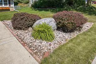 2212 Allen Ln, Waukesha, WI 53186 - Photo 28