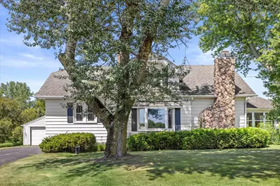21115 W Lincoln Ave, New Berlin, WI 53146 - Photo 4
