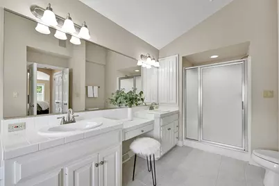 1836  Tallgrass Cir, Waukesha, WI 53188 - Photo 32