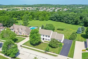1836 Tallgrass Cir, Waukesha, WI 53188 - Photo 2
