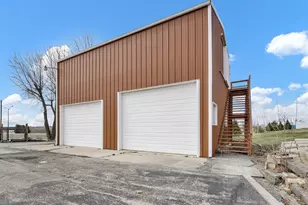 N128W20472 Holy Hill Rd, Germantown, WI 53076 - Photo 6