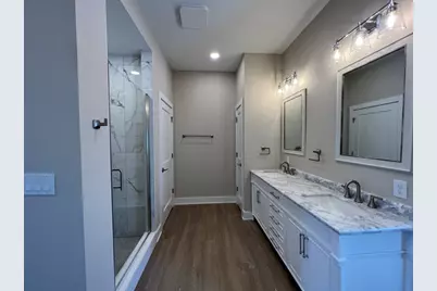 211  South St, Waukesha, WI 53186 - Photo 2