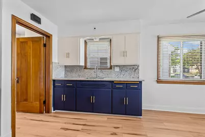 4460 N 42nd St, Milwaukee, WI 53209 - Photo 10