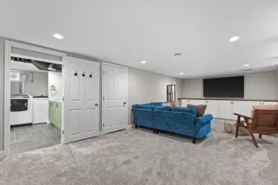 2537 N 84th St, Wauwatosa, WI 53226 - Photo 20