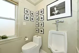 2230 E Bradford Ave, Milwaukee, WI 53211 - Photo 20