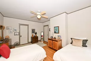 2230 E Bradford Ave, Milwaukee, WI 53211 - Photo 24