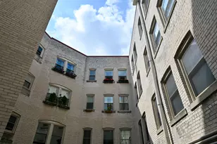 2230 E Bradford Ave, Milwaukee, WI 53211 - Photo 30