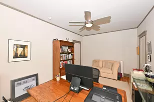 2230 E Bradford Ave, Milwaukee, WI 53211 - Photo 28