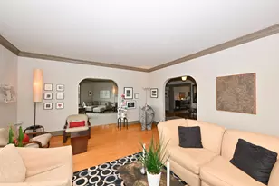 2230 E Bradford Ave, Milwaukee, WI 53211 - Photo 18