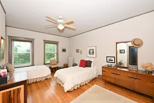 2230 E Bradford Ave, Milwaukee, WI 53211 - Photo 26