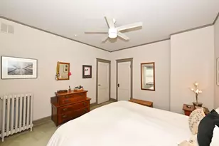 2230 E Bradford Ave, Milwaukee, WI 53211 - Photo 22