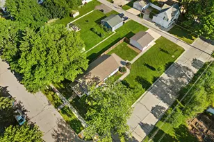 403 Walworth St, Lake Geneva, WI 53147 - Photo 4