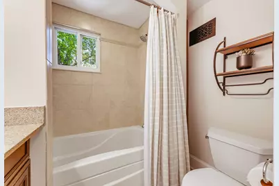 610 N 119th St, Wauwatosa, WI 53226 - Photo 22