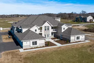 1616 Grey Fox Trail, Mukwonago, WI 53149 - Photo 2