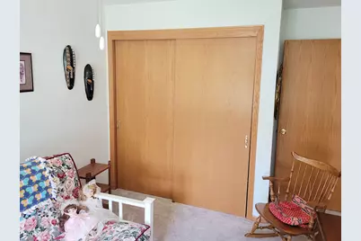 9374 W Loomis Rd #7, Franklin, WI 53132 - Photo 12