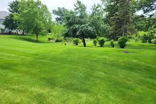9374 W Loomis Rd, Franklin, WI 53132 - Photo 20