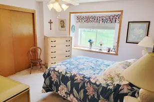 9374 W Loomis Rd, Franklin, WI 53132 - Photo 8