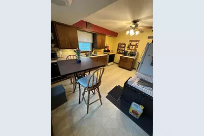 5507 W Oklahoma Ave #5509, Milwaukee, WI 53219 - Photo 8