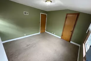 5507 W Oklahoma Ave, Milwaukee, WI 53219 - Photo 12