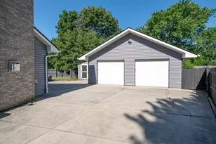 9140 Morgan Ct, Racine, WI 53126 - Photo 2