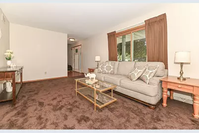 9140  Morgan Ct, Racine, WI 53126 - Photo 12