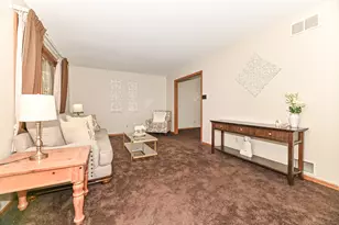 9140 Morgan Ct, Racine, WI 53126 - Photo 10