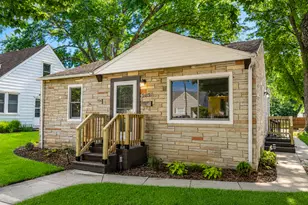 2828 N 89th St, Milwaukee, WI 53222 - Photo 1