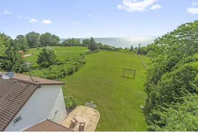 1270  Lake Shore Rd, Grafton, WI 53024 - Photo 58