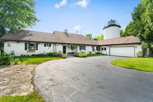 1270 Lake Shore Rd, Grafton, WI 53024 - Photo 6