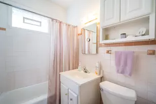2172 S 84th St, West Allis, WI 53227 - Photo 8