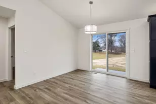 1530 Waldenberger Rd, Holmen, WI 54636 - Photo 4