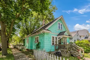 4201 W Sieben Pl, Milwaukee, WI 53216 - Photo 2