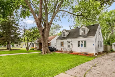 5021 N 58th St, Milwaukee, WI 53218 - Photo 2