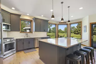 1570 Fairway Ct, Geneva, WI 53147 - Photo 16
