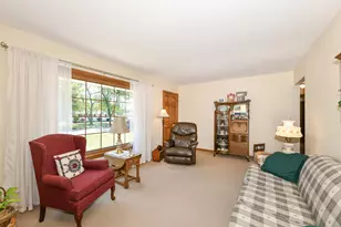 5647 S Lorene Ave, Milwaukee, WI 53221 - Photo 12