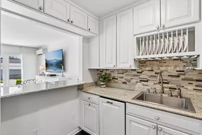 1305 W Main St #103, Lake Geneva, WI 53147 - Photo 14