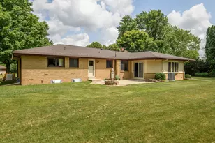 2985 S 126th St, New Berlin, WI 53151 - Photo 28