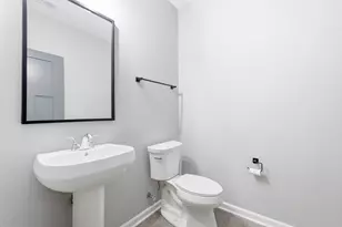 10163 S Woodside Ct, Franklin, WI 53132 - Photo 54