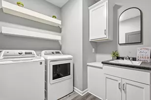 10163 S Woodside Ct, Franklin, WI 53132 - Photo 22
